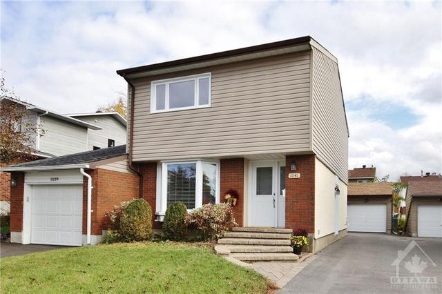1041 Barwell Avenue, Home with 3 bedrooms, 3 bathrooms and 6 parking in Ottawa ON | Card Image