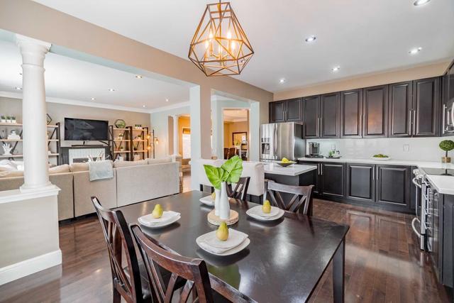 10 Muscat Cres, House detached with 4 bedrooms, 3 bathrooms and 6 parking in Ajax ON | Image 4
