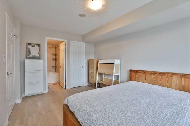 522 - 35 Hollywood Ave, Condo with 2 bedrooms, 2 bathrooms and 1 parking in Toronto ON | Image 17