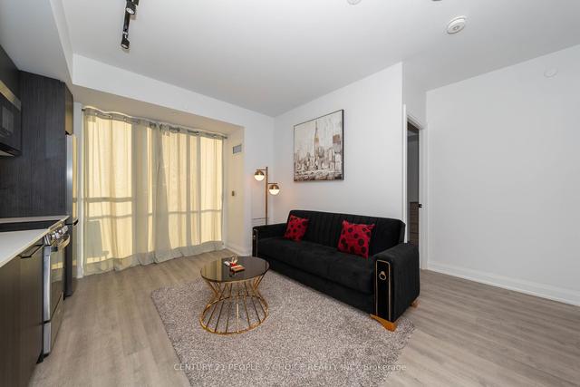 716 - 2369 Danforth Ave, Condo with 1 bedrooms, 2 bathrooms and 0 parking in Toronto ON | Image 3