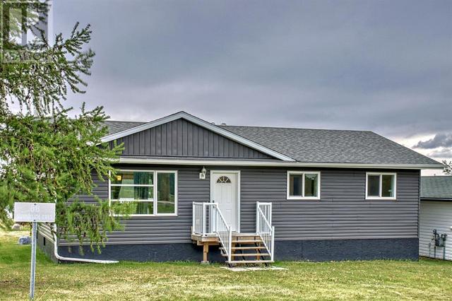 68 Sunnyside Crescent, House detached with 3 bedrooms, 2 bathrooms and 6 parking in Ponoka County AB | Image 3
