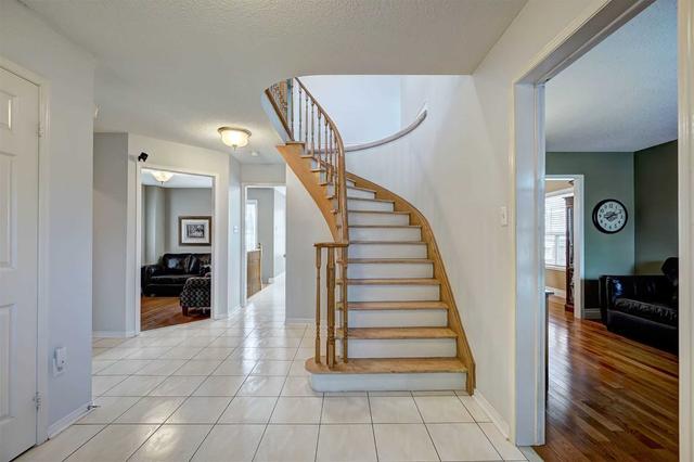 73 Taylor Dr, House detached with 3 bedrooms, 4 bathrooms and 6 parking in Barrie ON | Image 34