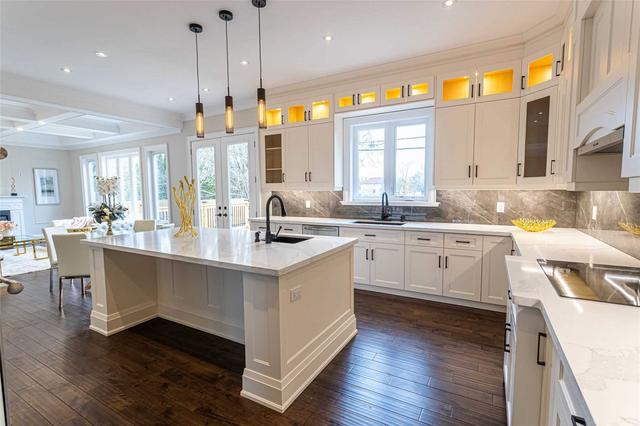 49 Kenton Dr, House detached with 5 bedrooms, 5 bathrooms and 6 parking in Toronto ON | Image 10