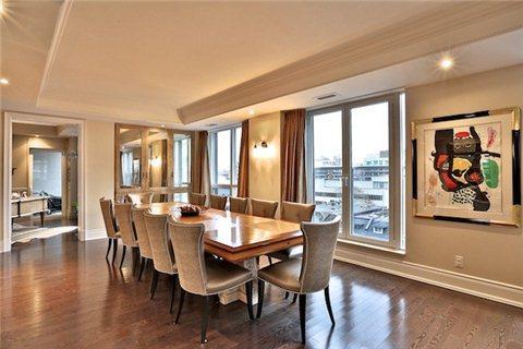 517 - 10 Bellair St, Condo with 1 bedrooms, 3 bathrooms and 2 parking in Toronto ON | Image 3