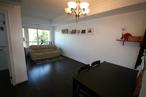 206 - 2 Clairtrell Rd, Condo with 2 bedrooms, 1 bathrooms and 1 parking in Toronto ON | Image 6