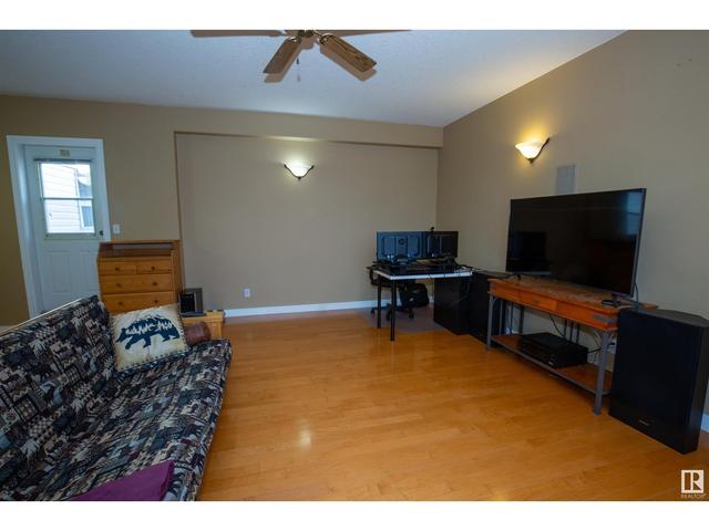 9205 98 Av Nw, House attached with 3 bedrooms, 2 bathrooms and null parking in Edmonton AB | Image 26