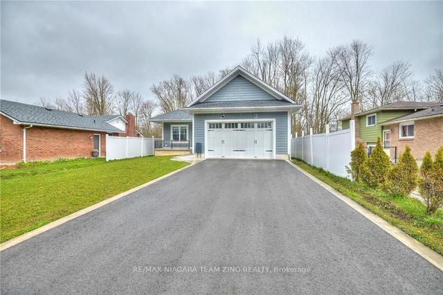 320 Kraft Rd, House detached with 3 bedrooms, 2 bathrooms and 6 parking in Fort Erie ON | Image 28