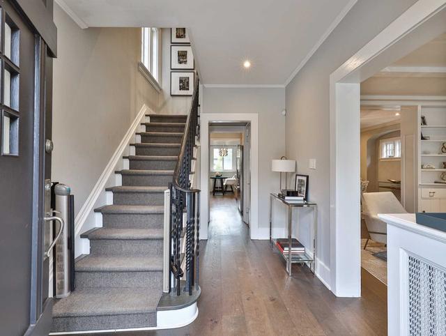 31 Delavan Ave, House detached with 4 bedrooms, 3 bathrooms and 4 parking in Toronto ON | Image 12