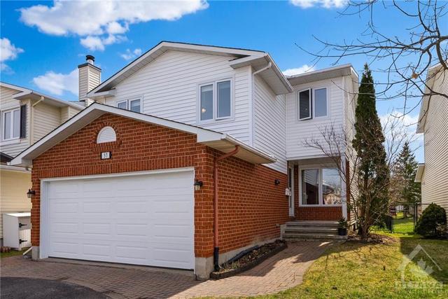 37 Springwater Drive, House detached with 3 bedrooms, 3 bathrooms and 6 parking in Ottawa ON | Image 2