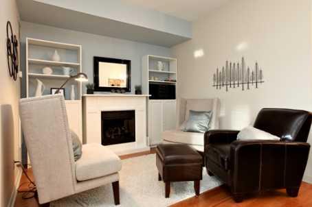 404 - 451 Rosewell Ave, Condo with 1 bedrooms, 1 bathrooms and 1 parking in Toronto ON | Image 3