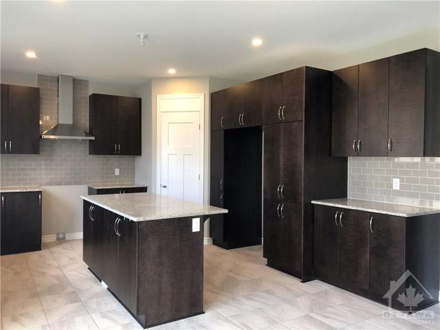 620 Sora Way, House detached with 4 bedrooms, 4 bathrooms and 4 parking in Ottawa ON | Image 6