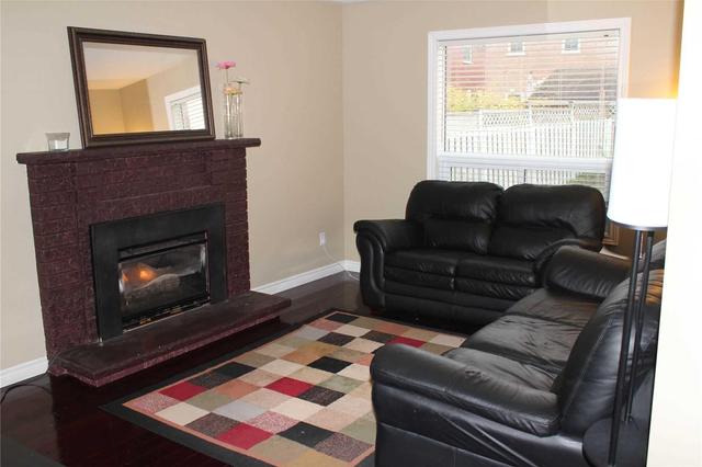 80 Furrow Dr, House detached with 4 bedrooms, 3 bathrooms and 4 parking in Whitby ON | Image 10