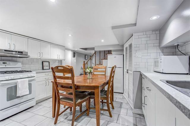 113 Rosethorn Ave, House semidetached with 3 bedrooms, 2 bathrooms and 2 parking in Toronto ON | Image 9