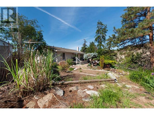 158 Glen Place, House detached with 4 bedrooms, 3 bathrooms and 2 parking in Penticton BC | Image 11