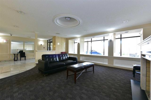 706 - 130 Neptune Dr, Condo with 2 bedrooms, 2 bathrooms and 1 parking in Toronto ON | Image 15