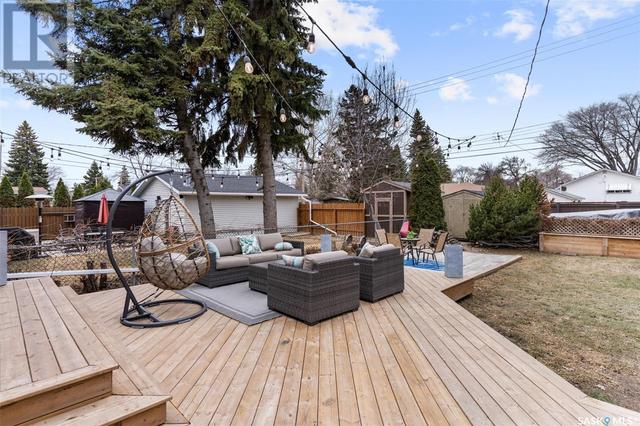 2710 Clarence Avenue S, House detached with 4 bedrooms, 2 bathrooms and null parking in Saskatoon SK | Image 39