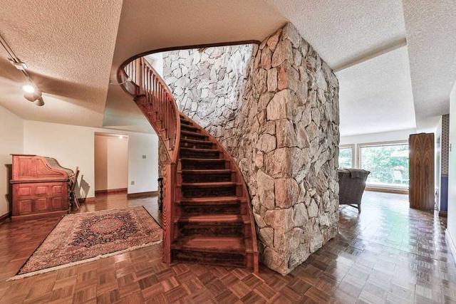 2546 Mindemoya Rd, House detached with 4 bedrooms, 5 bathrooms and 23 parking in Mississauga ON | Image 14