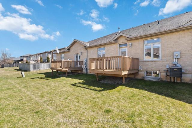61 - 70 Tanoak Dr, Townhouse with 2 bedrooms, 3 bathrooms and 4 parking in London ON | Image 22