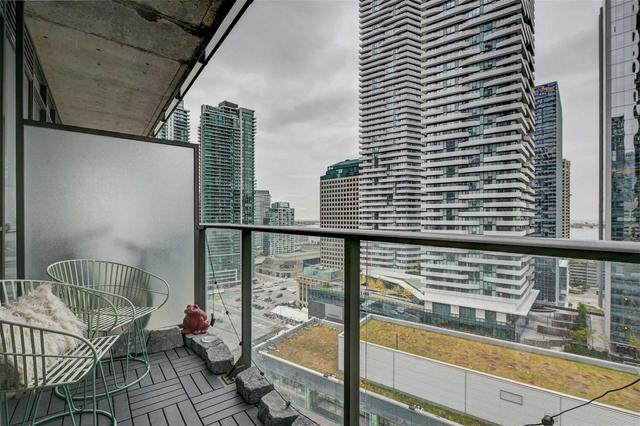1701 - 65 Bremner Blvd, Condo with 2 bedrooms, 2 bathrooms and 1 parking in Toronto ON | Image 7