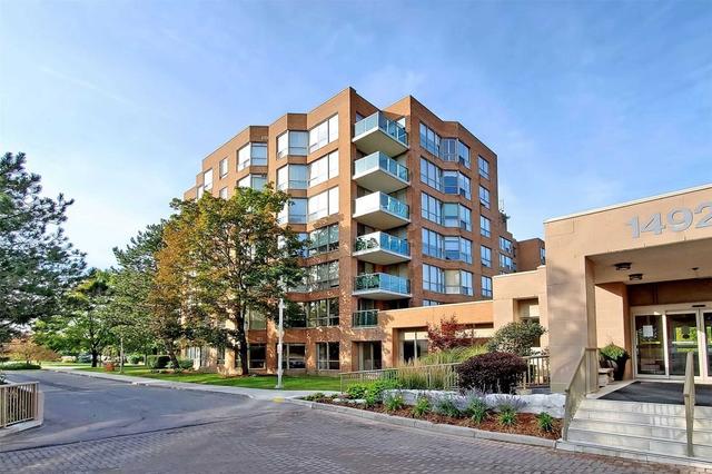 411 - 14924 Yonge St, Condo with 2 bedrooms, 2 bathrooms and 1 parking in Aurora ON | Image 1