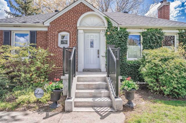 13 King George's Dr, House detached with 3 bedrooms, 2 bathrooms and 6 parking in Toronto ON | Image 23