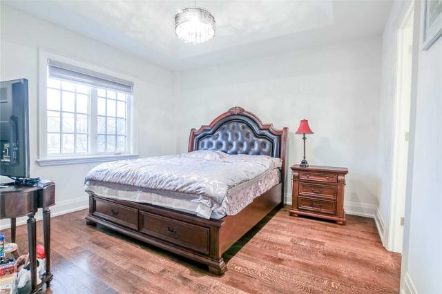 319 Connaught Ave, House detached with 5 bedrooms, 6 bathrooms and 6 parking in Toronto ON | Image 19