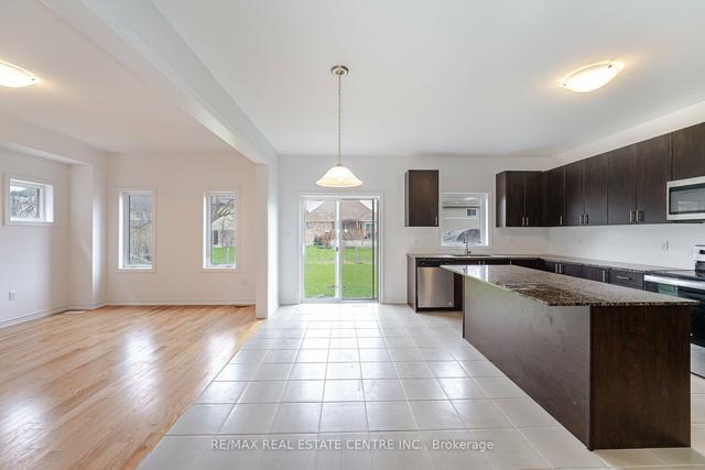 245 Ridley Cres, House detached with 4 bedrooms, 4 bathrooms and 6 parking in Southgate ON | Image 9