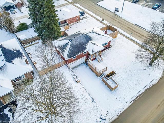 403 First Avenue E Avenue, House detached with 4 bedrooms, 2 bathrooms and 4 parking in Shelburne ON | Image 30