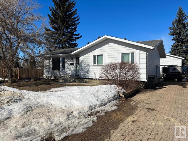 9717 87 St, House detached with 4 bedrooms, 1 bathrooms and 5 parking in Fort Saskatchewan AB | Image 2