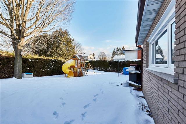 865 Juniper St, House detached with 3 bedrooms, 2 bathrooms and 4 parking in Oshawa ON | Image 18