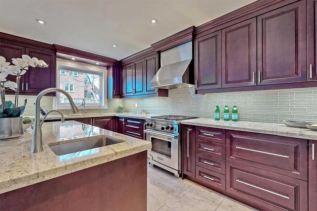 2 Calderbridge Cres, House detached with 5 bedrooms, 5 bathrooms and 8 parking in Markham ON | Image 13