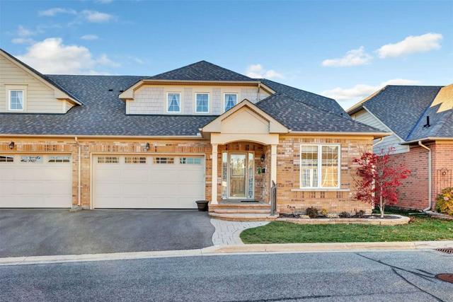 18 Oasis Way, Townhouse with 2 bedrooms, 3 bathrooms and 4 parking in Markham ON | Card Image