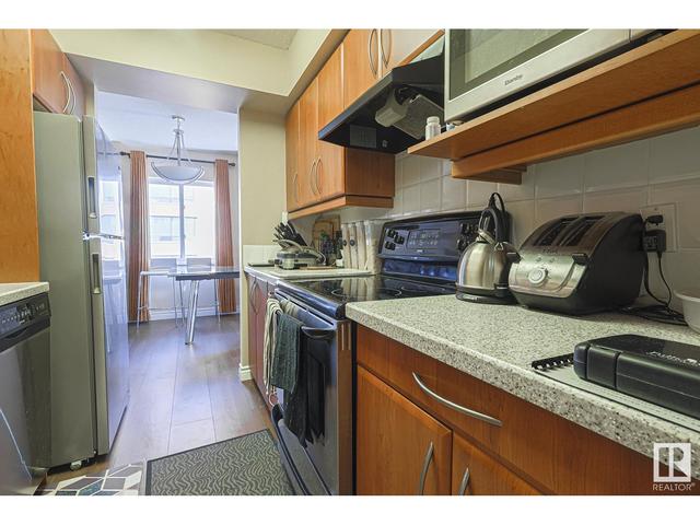 501 - 10130 114 St Nw, Condo with 2 bedrooms, 2 bathrooms and 2 parking in Edmonton AB | Image 10
