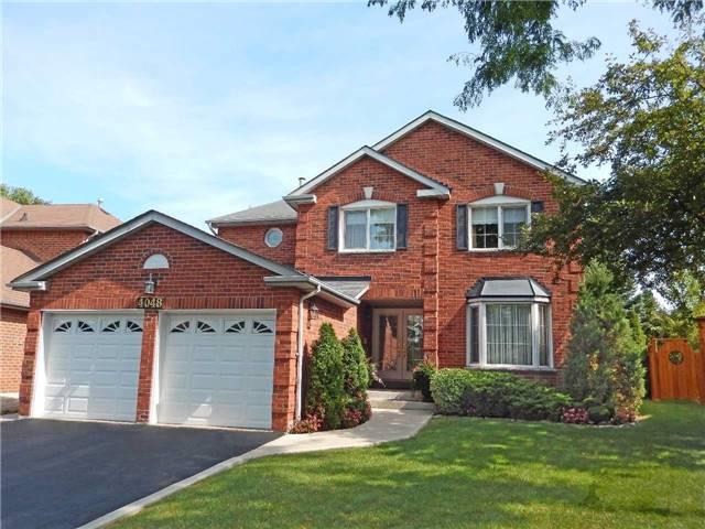 4048 Farnsworth Cres, House detached with 4 bedrooms, 4 bathrooms and 2 parking in Mississauga ON | Image 1