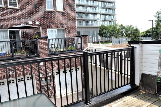 unit 94 - 117b The Queensway Ave, Townhouse with 3 bedrooms, 3 bathrooms and 1 parking in Toronto ON | Image 17