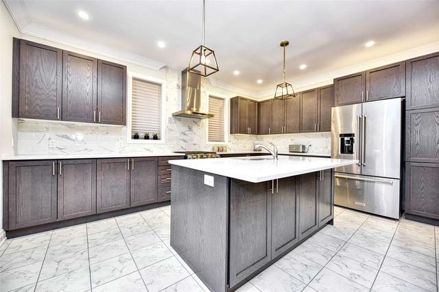 25 Cyprus Glen, House detached with 4 bedrooms, 4 bathrooms and 4 parking in East Gwillimbury ON | Image 15