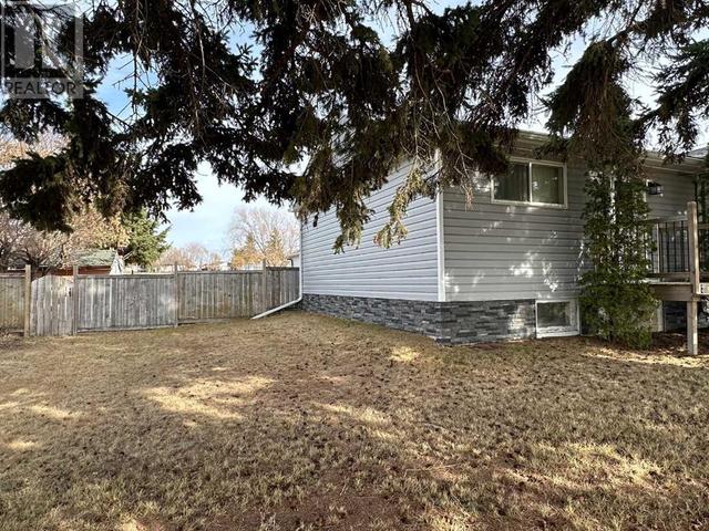 5413 50 Street, House detached with 2 bedrooms, 1 bathrooms and 2 parking in Bentley AB | Image 10