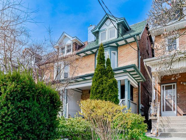 main - 10 St Annes Rd, House semidetached with 2 bedrooms, 1 bathrooms and 0 parking in Toronto ON | Image 4