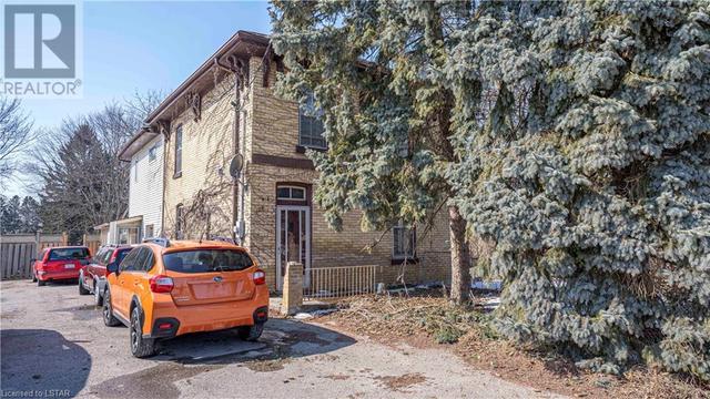 22641 Komoka Road, House detached with 3 bedrooms, 2 bathrooms and null parking in Middlesex Centre ON | Image 1