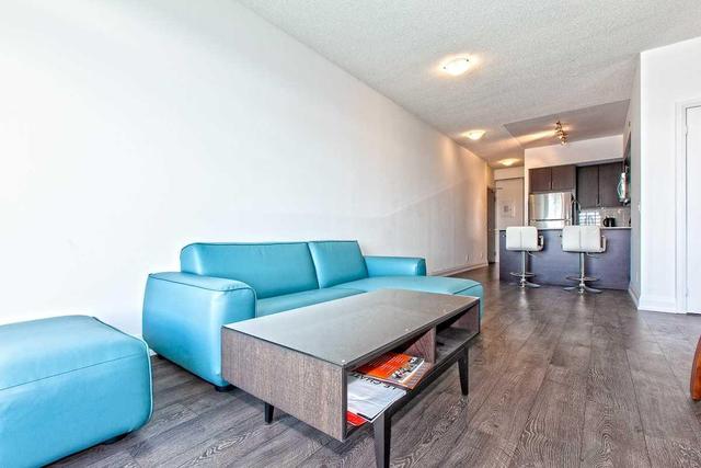 1404 - 7890 Bathurst St, Condo with 2 bedrooms, 2 bathrooms and 1 parking in Vaughan ON | Image 7