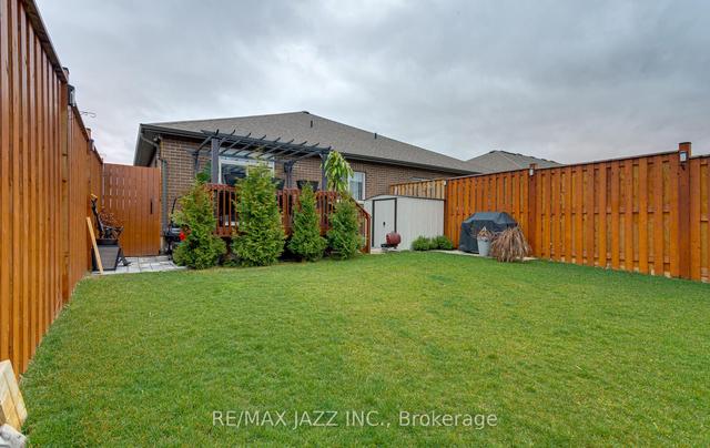 75 Farmington Cres, House semidetached with 3 bedrooms, 3 bathrooms and 6 parking in Belleville ON | Image 33