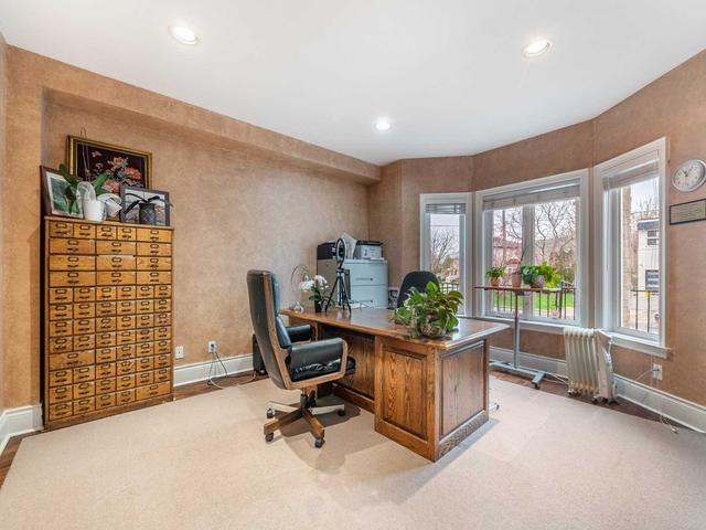 39 Corwin Cres, House detached with 5 bedrooms, 6 bathrooms and 4 parking in Toronto ON | Image 10