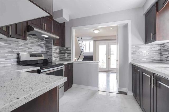 80 Carter Dr, House semidetached with 3 bedrooms, 3 bathrooms and 4 parking in Brampton ON | Image 5