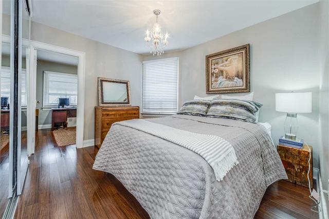 10 Chatham Ave, House semidetached with 2 bedrooms, 2 bathrooms and 1 parking in Toronto ON | Image 7