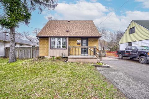 453 East 37th St, House detached with 3 bedrooms, 2 bathrooms and 4 parking in Hamilton ON | Card Image