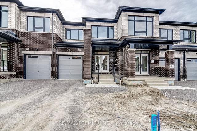 83 Armilia Pl, House attached with 4 bedrooms, 3 bathrooms and 2 parking in Whitby ON | Image 1