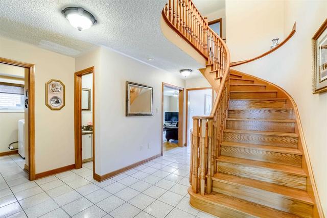 5 Foxtail Rd W, House detached with 4 bedrooms, 4 bathrooms and 6 parking in Brampton ON | Image 22