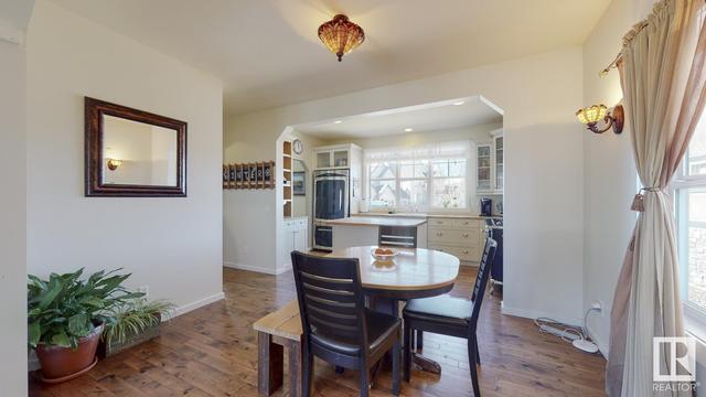 1402 Cyprus Wy Nw, House detached with 3 bedrooms, 2 bathrooms and null parking in Edmonton AB | Image 10