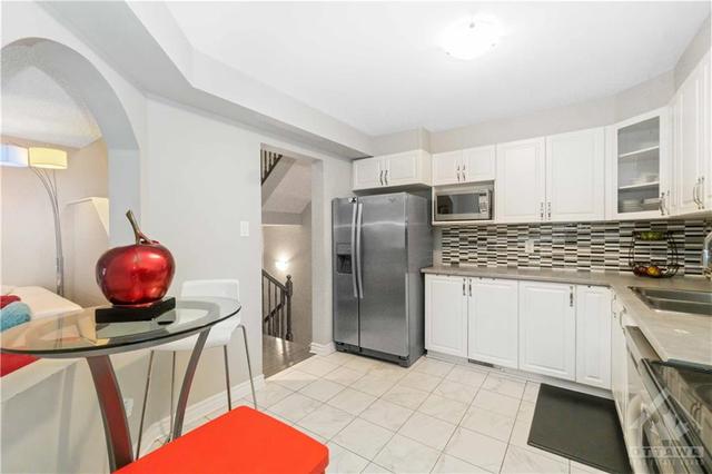 506 Paine Avenue, Townhouse with 3 bedrooms, 4 bathrooms and 3 parking in Ottawa ON | Image 12
