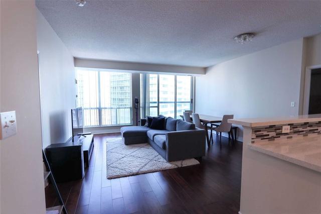 lph18 - 23 Lorraine Dr, Condo with 2 bedrooms, 3 bathrooms and 1 parking in Toronto ON | Image 9